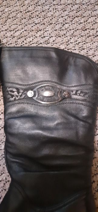 Сапоги натуральна кожа,цигейка зимние,новые.