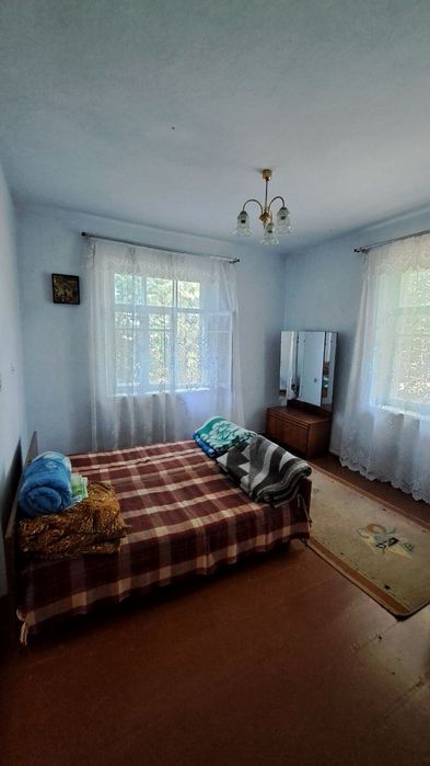 Цегляний будинок, поблизу два ставка. Житловий стан, ділянка 33сот. 45649