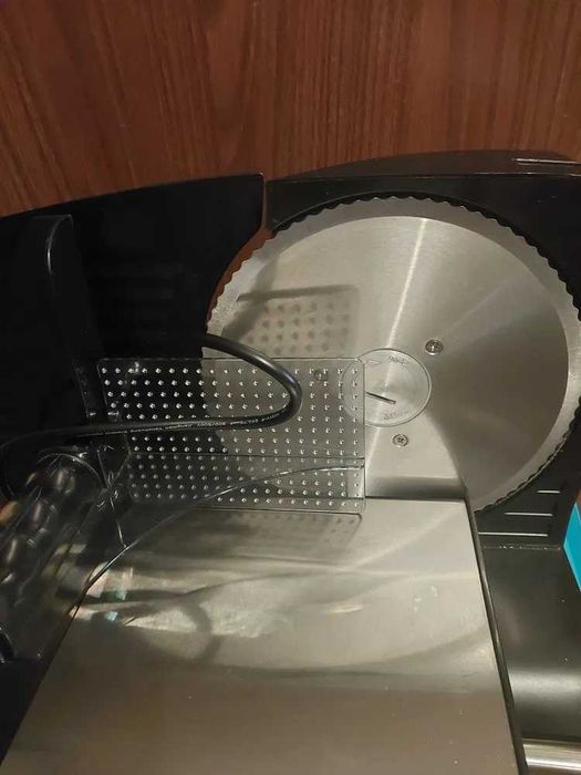 (928/24) Krajalnica Qilive Food Slicer Q.5734