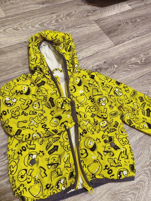 Вітровка Chicco , на 2 роки