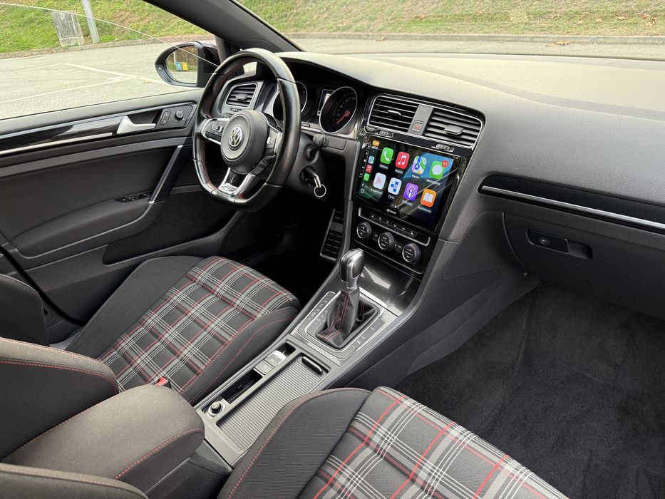 Volkswagen VII Golf GTI