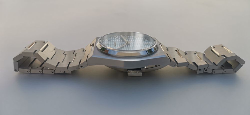 SEIKO MOD PRX com mostrador azul tifany