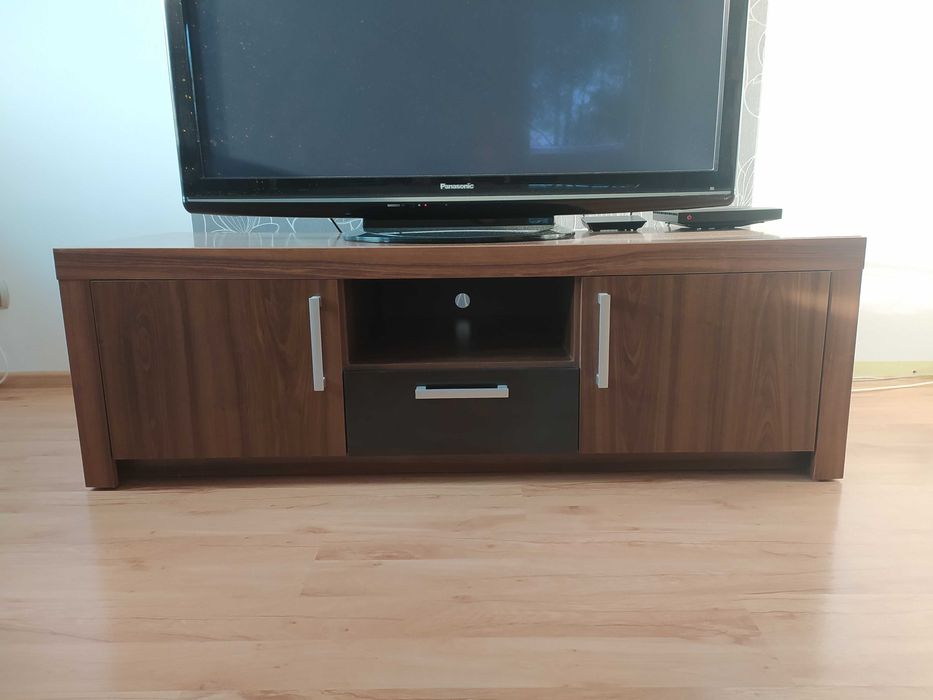 Szafka pod telewizor