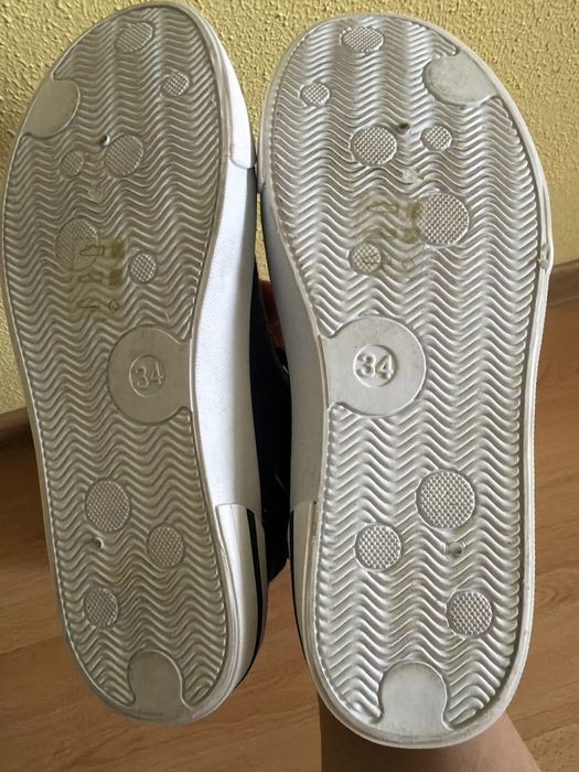 Кеди, 34 розмір, Arial
