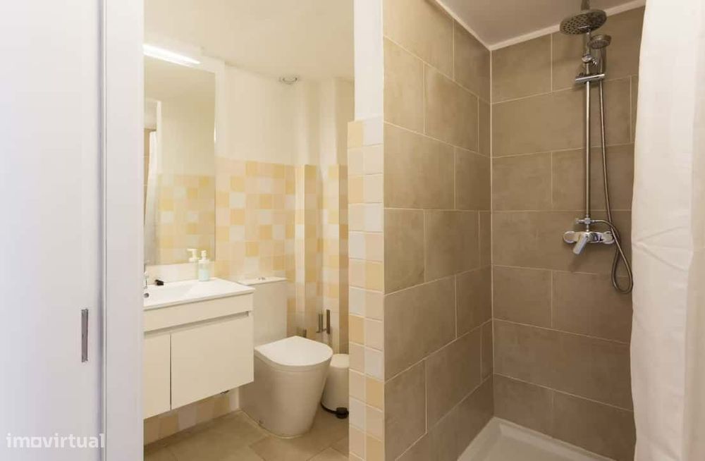 Studio for Rent in Porto