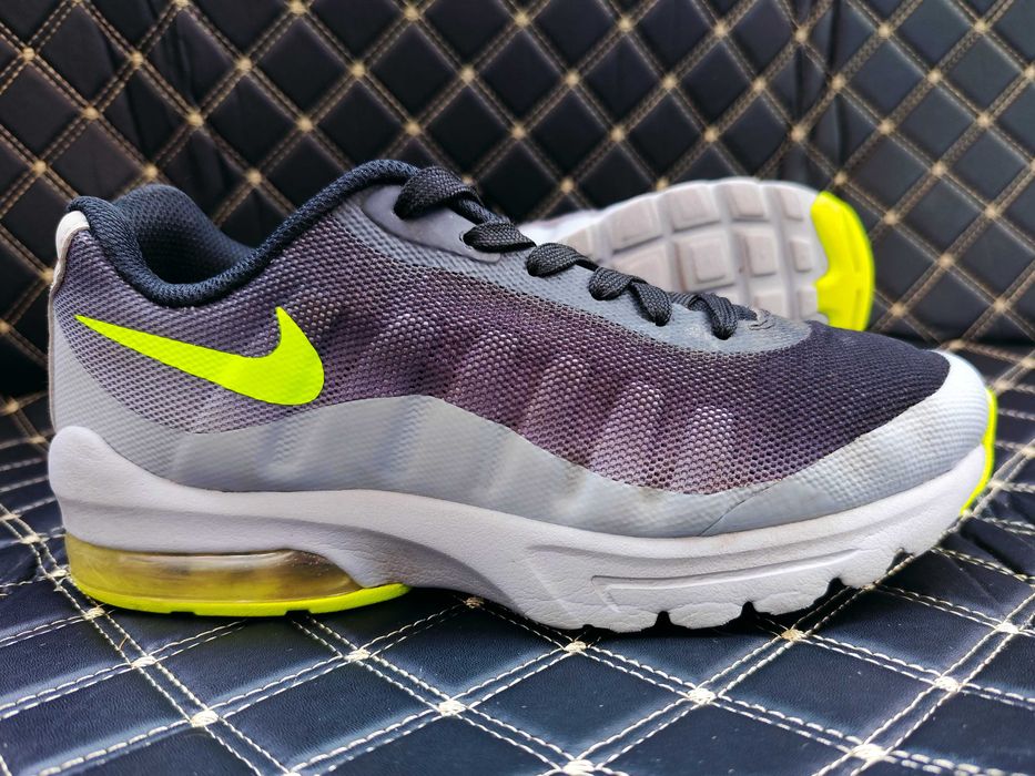 Кроси Nike Air Max Invigor GS - 38 (25см)
