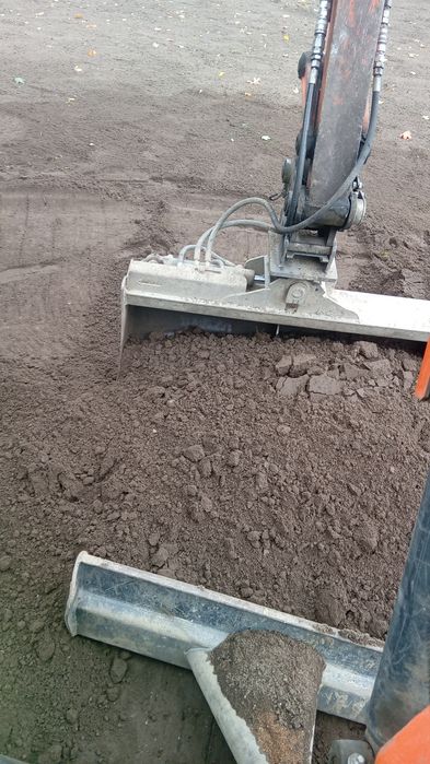 Ziemia Ogrodowa Przesiewana Żwir Piasek 0,2 miksokret zasypowy