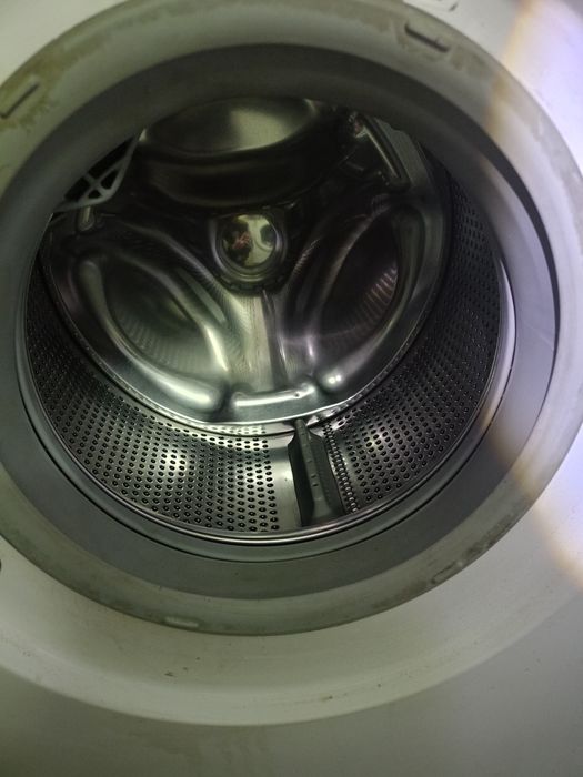 Продам стиральную машину Electolux