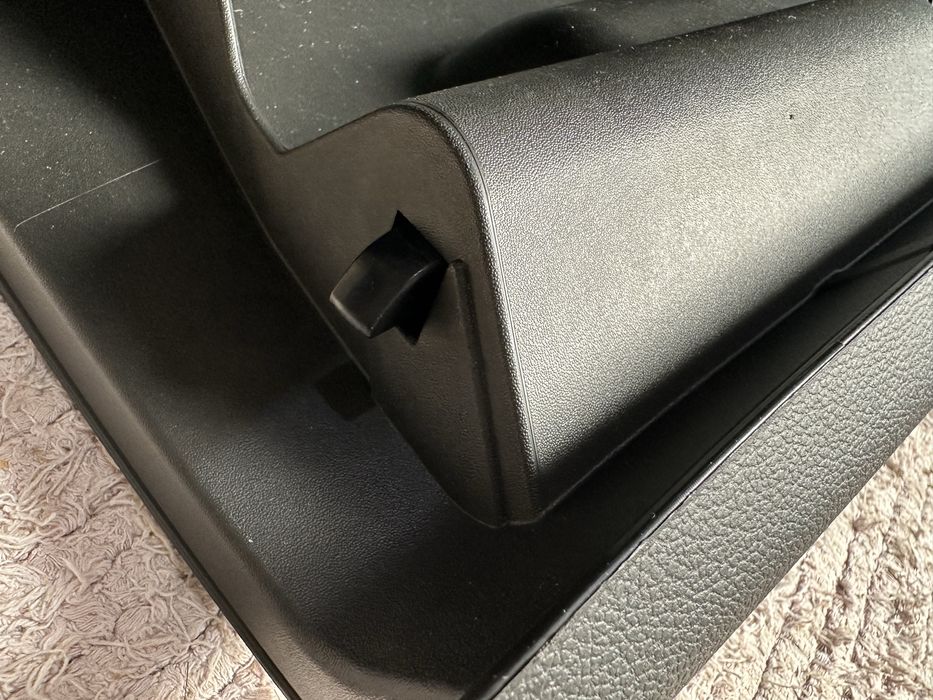 Porta-luvas Opel Astra J de 2009 a 2016