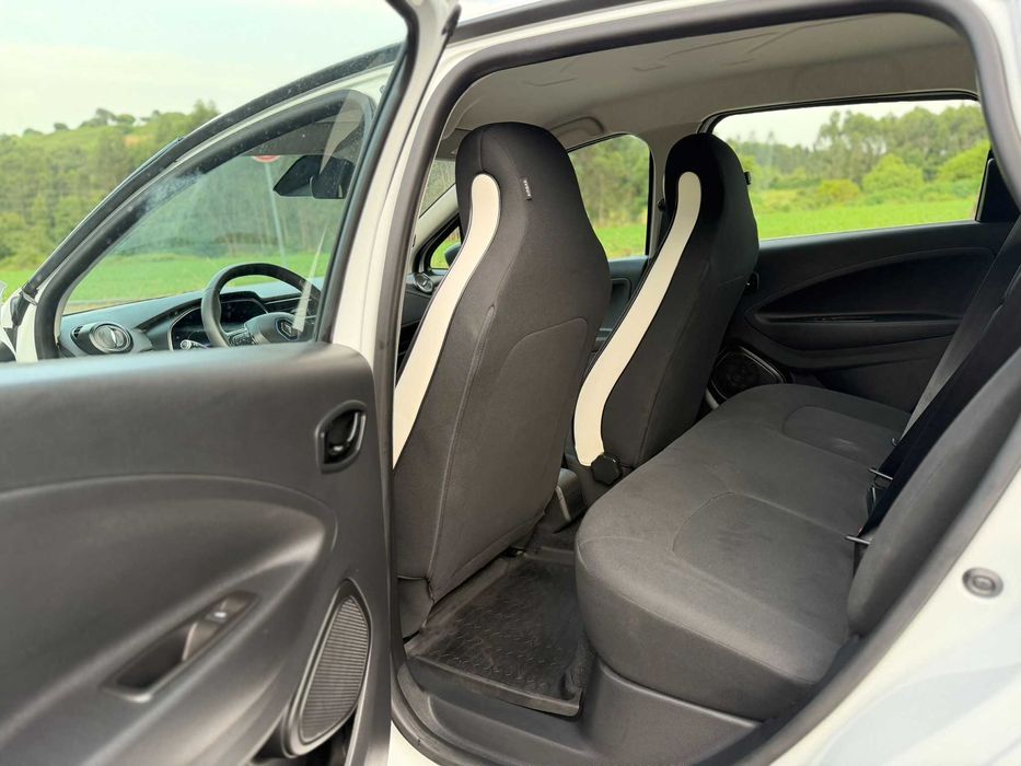 Renault Zoe 50kw (c/ Bateria) 5000km