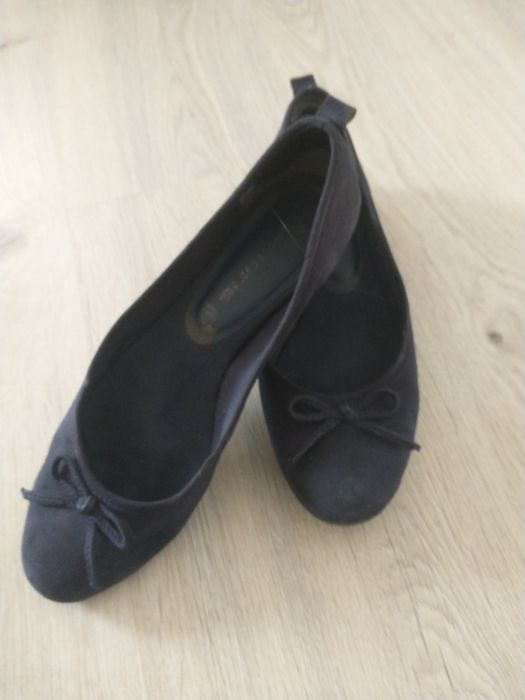 Granatowe baleriny Tamaris. Rozmiar 39.