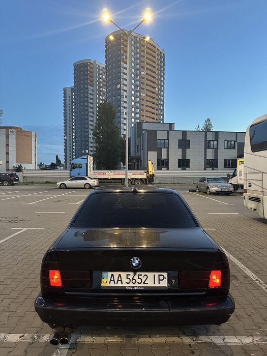 BMW E34 M50 B25 1988