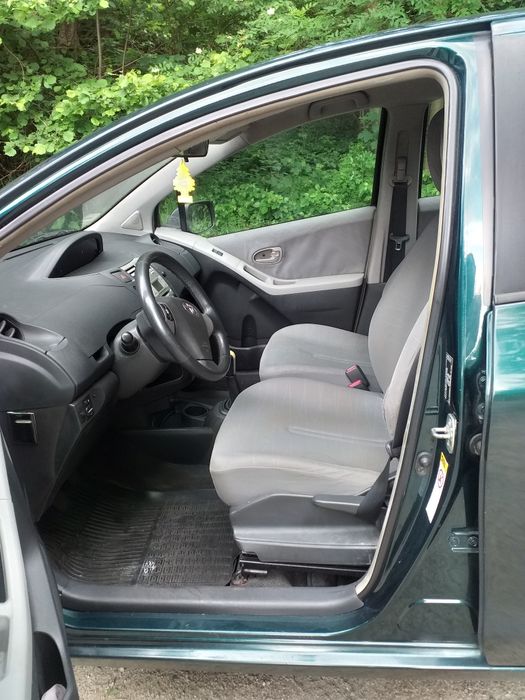 Toyota yaris 1.3