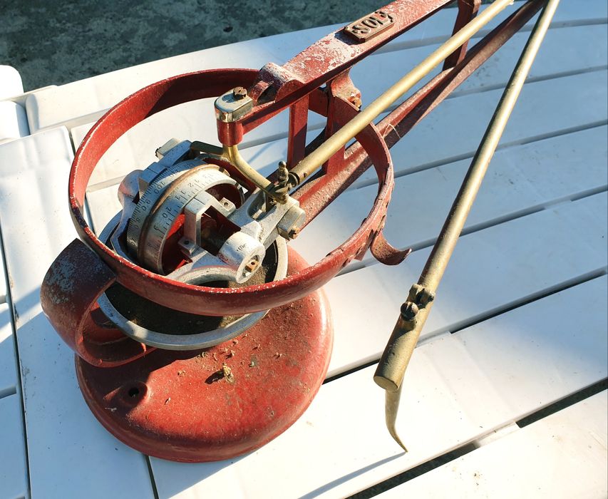 Rariedade: máquina vintage SOL do fabrico de calçado  em pele