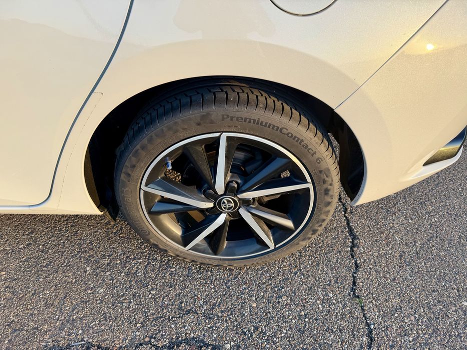 Toyota Auris 1.4 D4D 90 CV