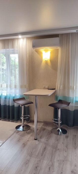 1-к кв посуточно, військовий шпиталь, Жд вокзал, автовокзал, пр. СОБОР