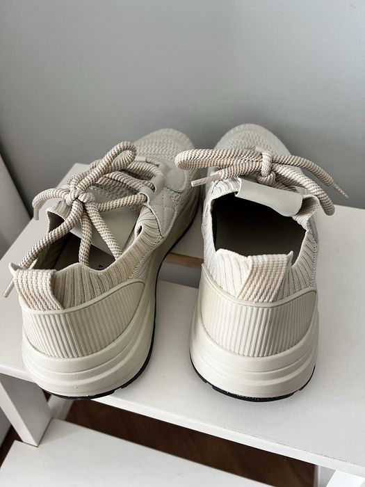 Buty 41 Reserved