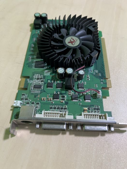 Відеокарта Nvidia 8600GT 512MB
