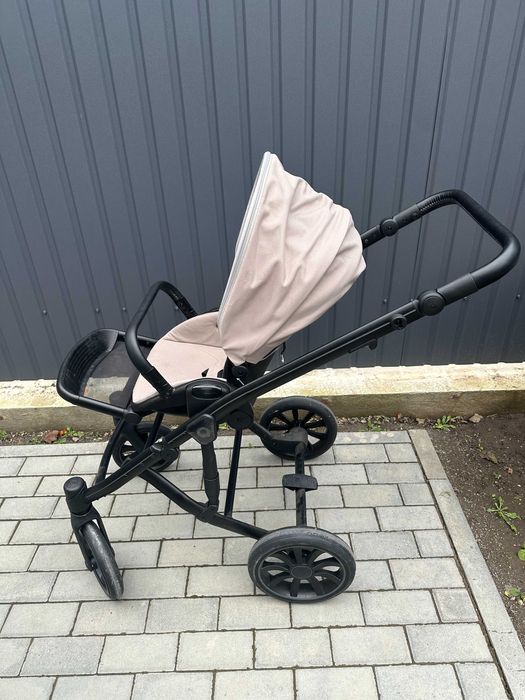 Універсальна коляска 2 в 1