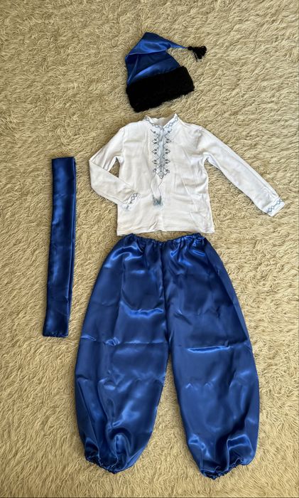 Костюм козака! Повний комплект! На 9-10 років. Новий!