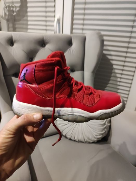 Jordan 11 Retro BG red  Rozm 36.5