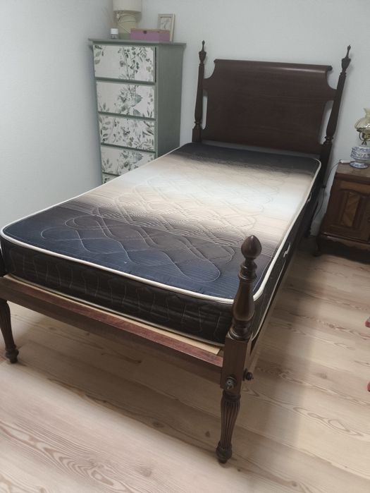 Cama de solteiro + colchão