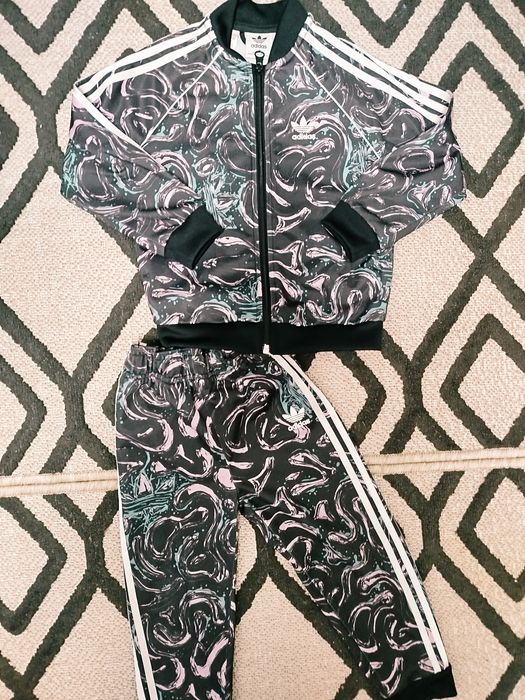 Великий пакет речей на дівчинку фірма Zara, Адідас