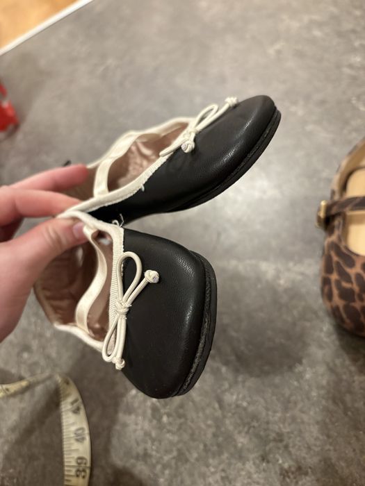 Взуття на дівчинку 24р 25р h&m