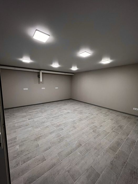 Здається складське приміщення 600 м2 в оренду