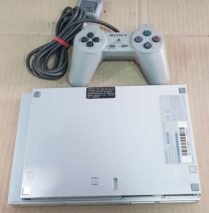Sony PlayStation 2 (model SCPH-70004)