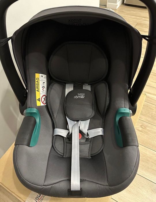 Britax Romer Dualfix 3 i-size 0+