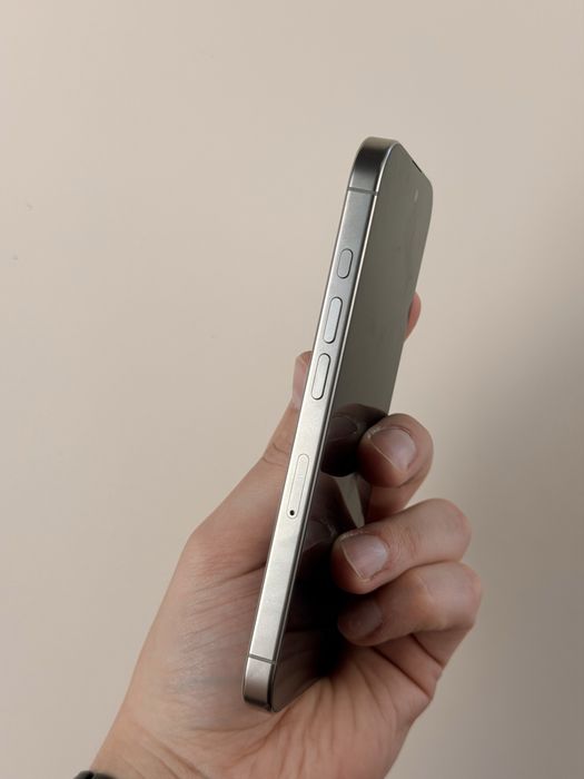 (ОПТ ЦІНА) Apple iPhone 16 Pro 256Gb Natural Titanium (Sim+eSim) (A) (100%) Ідеальний стан