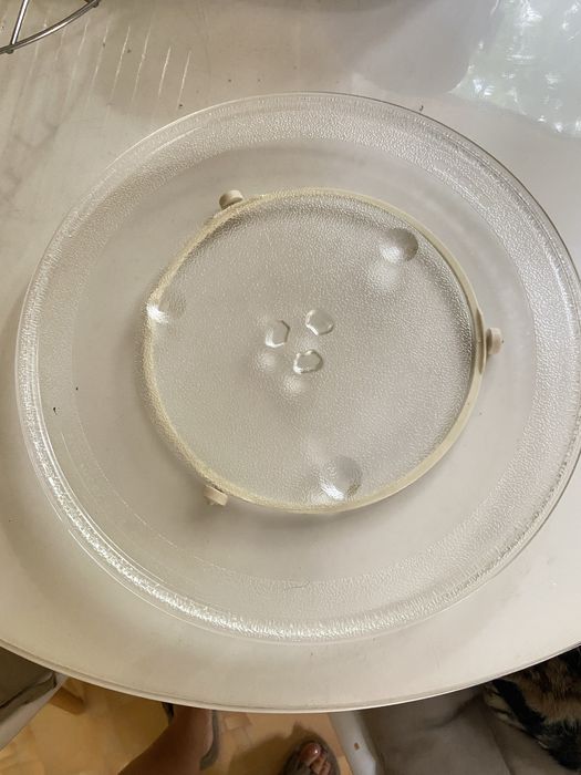 Тарелка, роллер, решотка для гриля в микроволновку Panasonic.