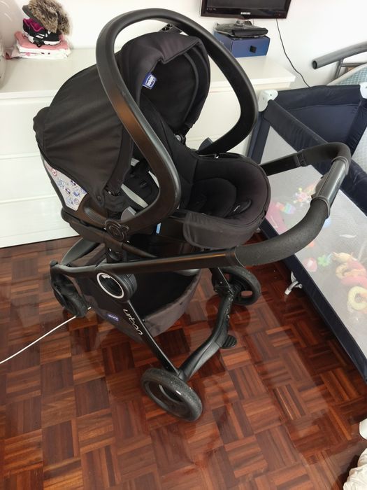 Carrinho de bebé Chicco Urban