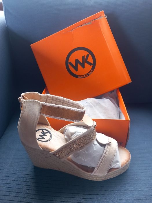 Sapato de marca  de senhora