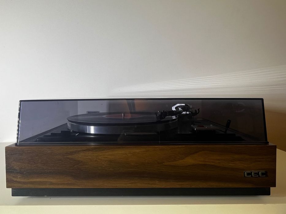 Gira discos CEC BD 6000 - Irrepreensível