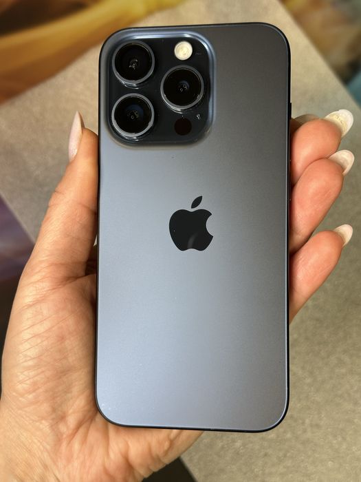Продам iPhone 15 pro