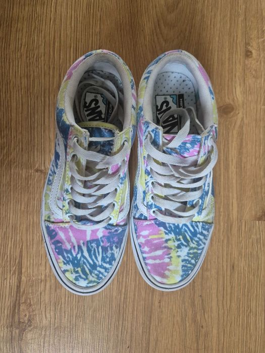 Kolorowe buty Vans