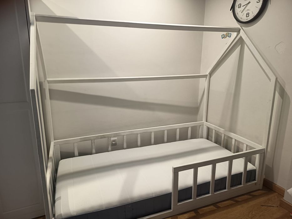 Cama estilo Montessori como nova