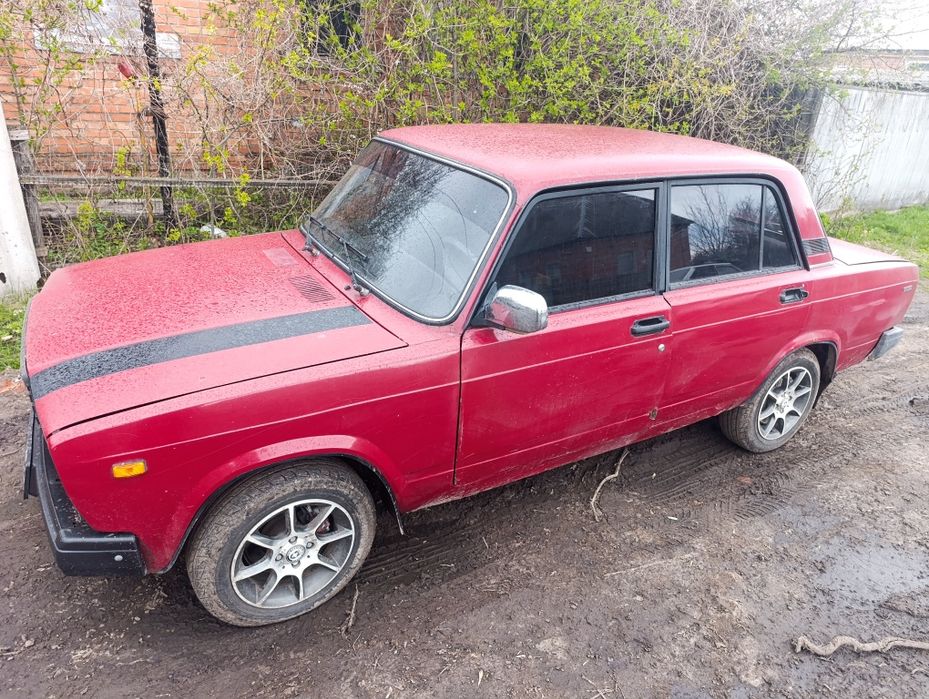 Автомобіль Ваз 2107