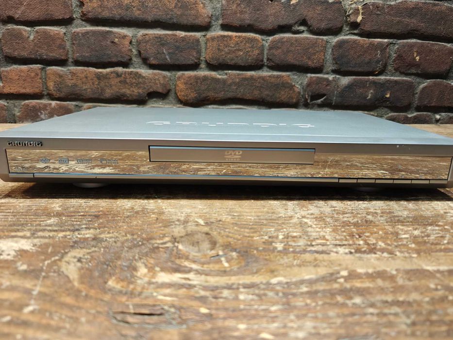 Odtwarzacz DVD Grundig GDP-9425