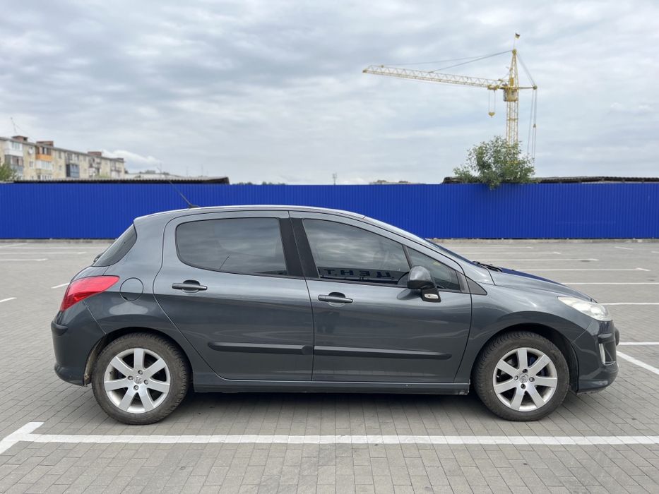 Продам Peugeot 308, газ-бензин 1,6
