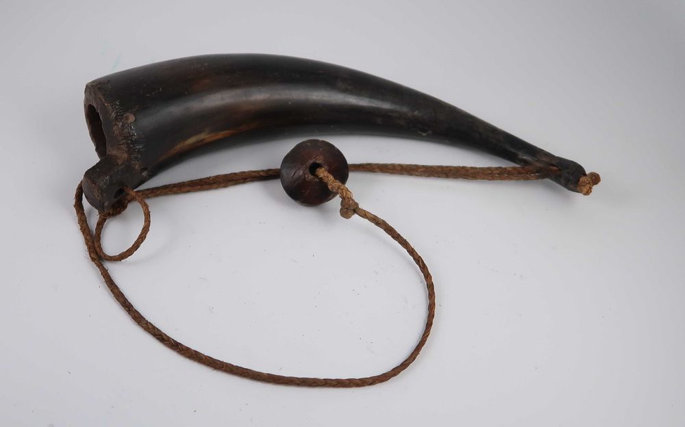 Polvorinho Córneo Séc. XIX - Decoração de caça