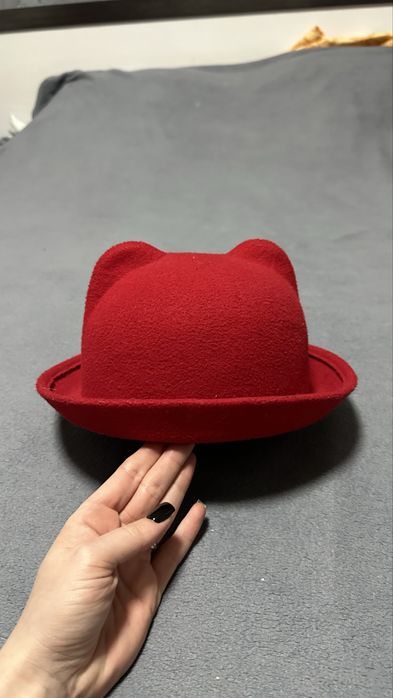 Червоний капелюшок шлпа шапеа H&M