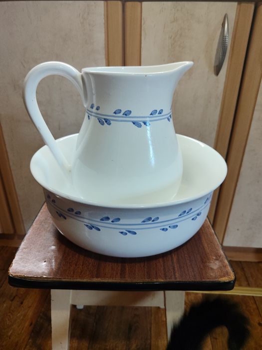 komplet toaletowy porcelanowy
