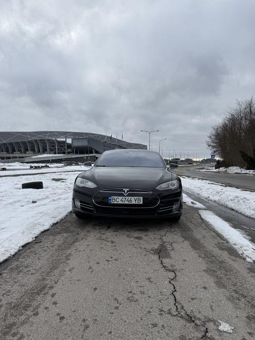 Продам Tesla Model s
