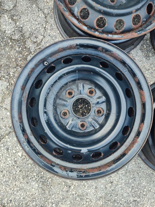 Komplet felg 15cali 5x114.3 6J et39 osadzenie 60.1