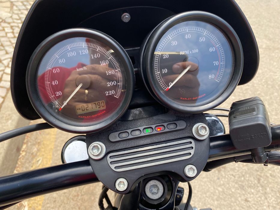 Harley Davidson Sportster 883 R