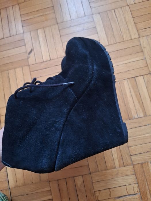 Botki zamszowe Aldo na koturnie rozm 38