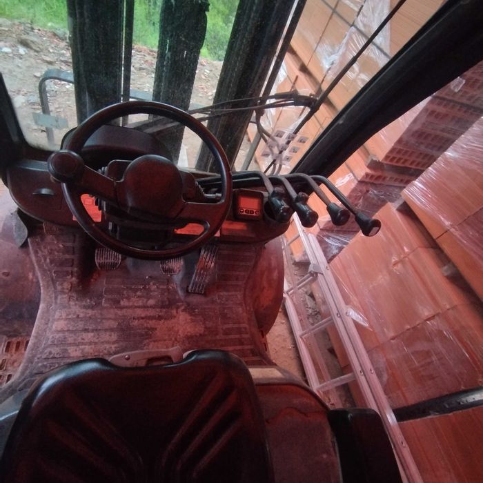 Empilhador Toyota serie 8 FD25